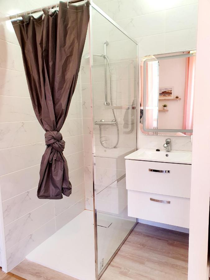 Ferienwohnung Studio Renove De 20 M2 Pour Deux Personnes Blaye-Les-Mines Exterior foto